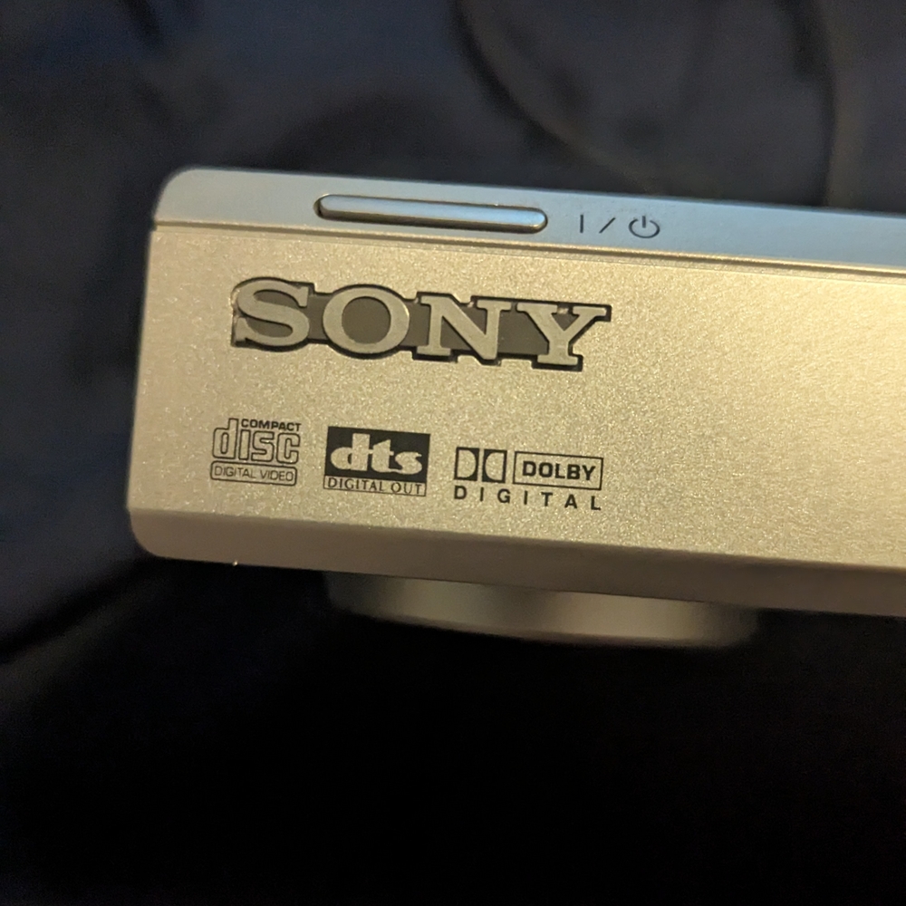 Cream Electronics Device - Picture 8 of 8